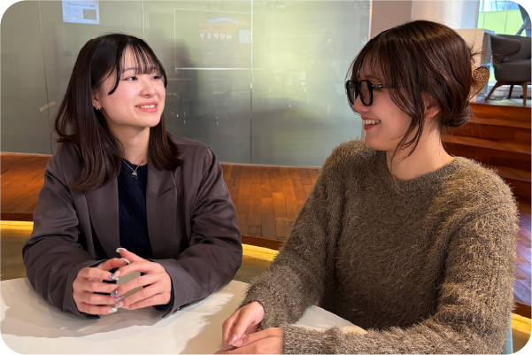 H・MさんとK・Kさん談笑する様子②